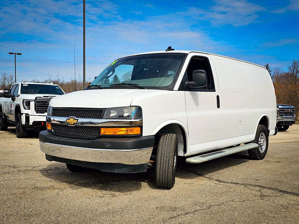 Used 2024 Chevrolet Express 2500 w/ Driver Convenience Package image 7