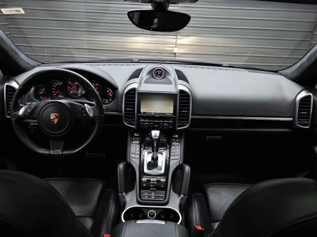 Used 2014 Porsche Cayenne GTS AWD/4WD image 11