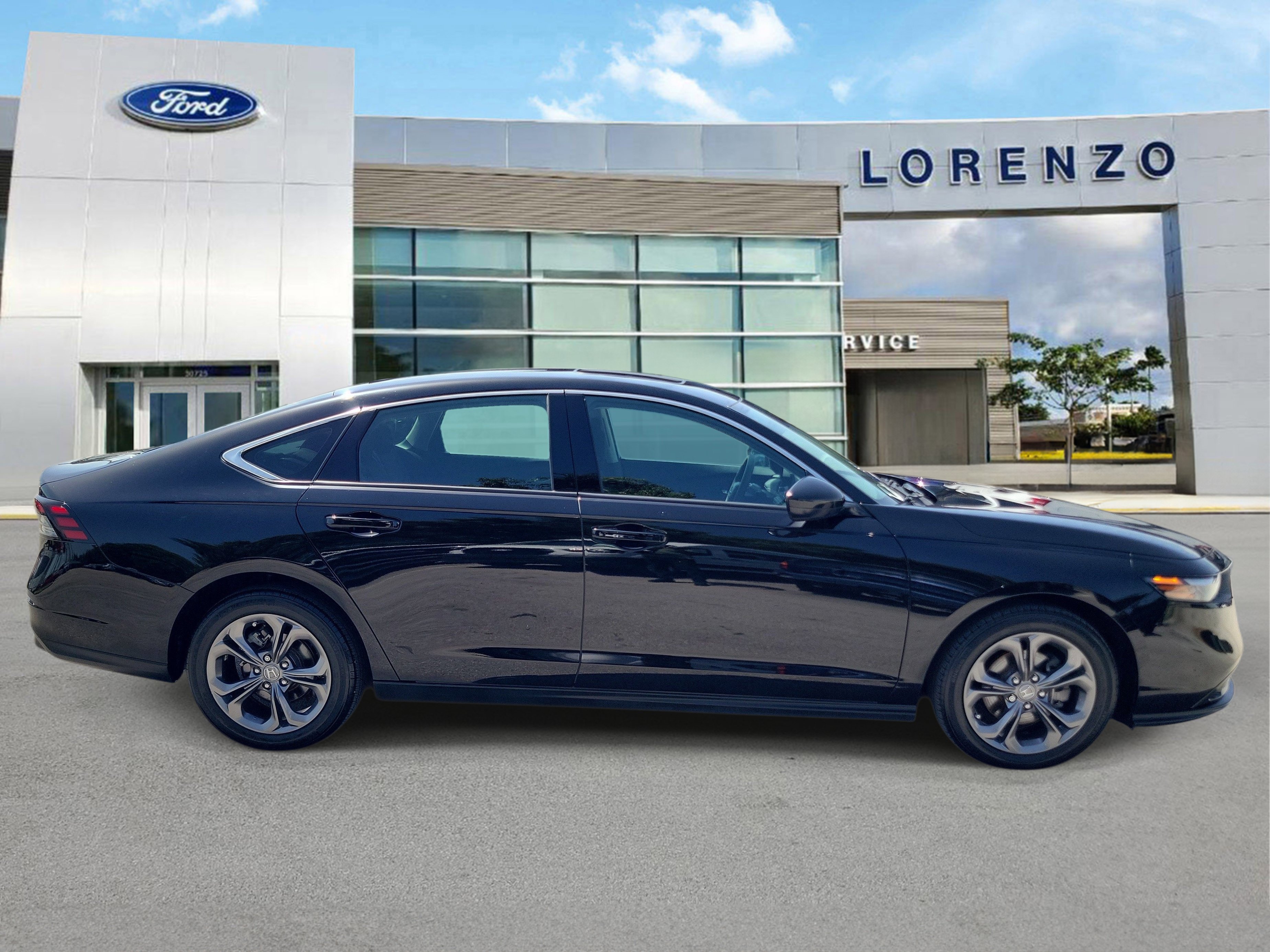 Used 2024 Honda Accord EX image 4