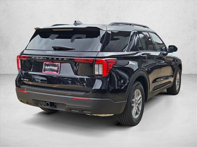 New 2026 Ford Explorer Active RWD image 2