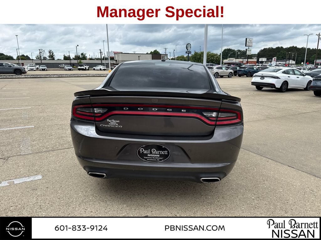 Used 2021 Dodge Charger SXT w/ Leather Interior Group RWD image 6