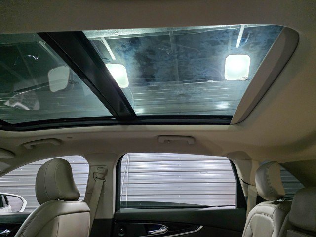 Used 2021 Lincoln Nautilus Reserve image 19