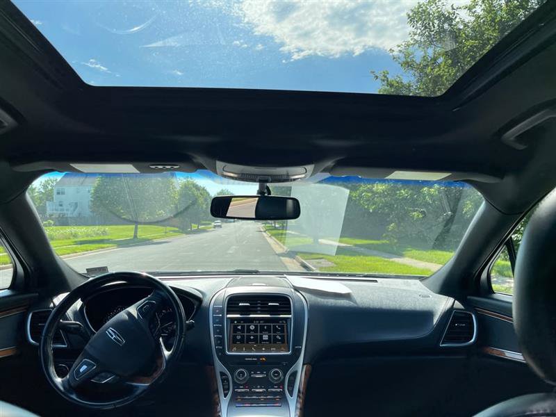 Used 2018 Lincoln MKX Reserve AWD/4WD image 24