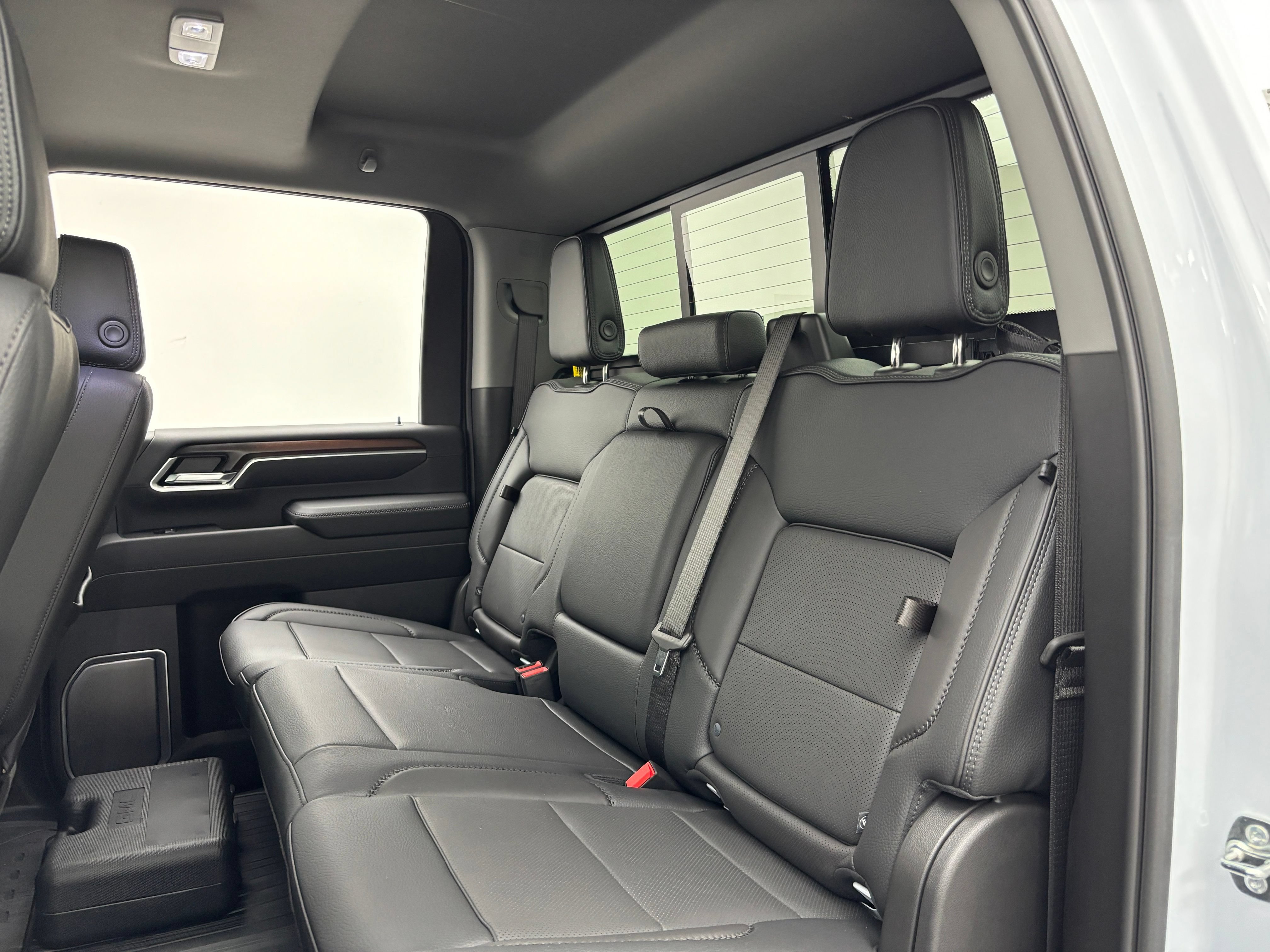 New 2026 GMC Sierra 2500 Denali w/ Denali Reserve Package AWD/4WD image 46