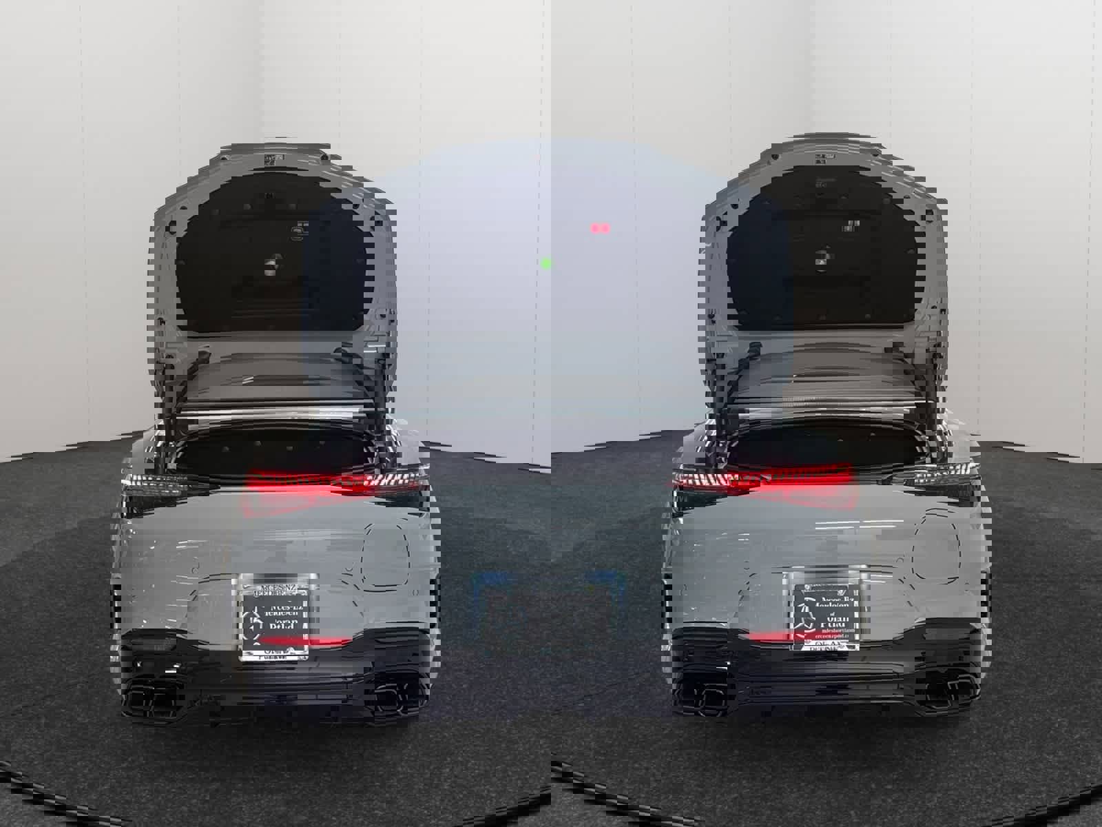 New 2025 Mercedes-Benz SL 63 AMG S e Performance 4MATIC image 6