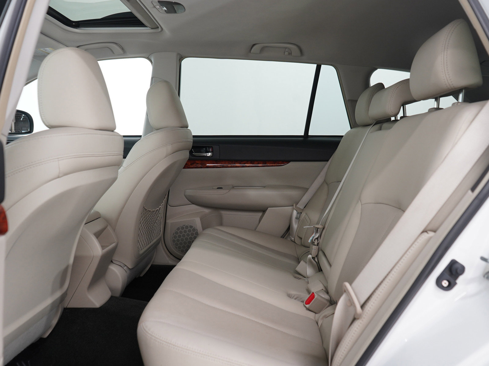 Used 2012 Subaru Outback 2.5i Limited w/ Moonroof Pkg image 17