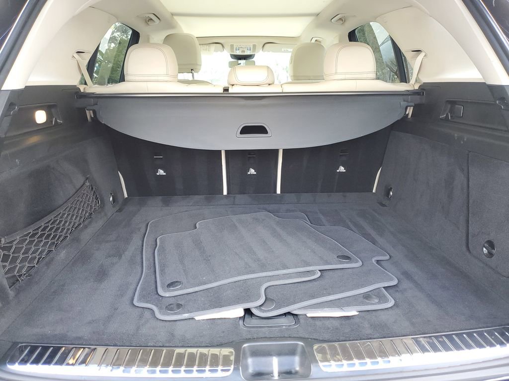 Used 2022 Mercedes-Benz GLE 350 w/ Premium Package image 6