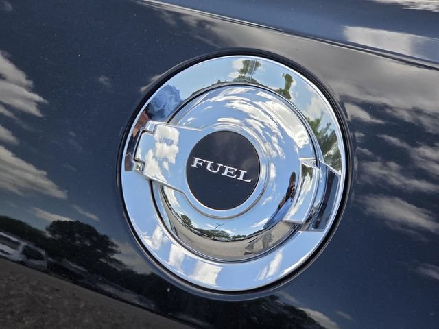 Used 2016 Dodge Challenger R/T Plus RWD image 9