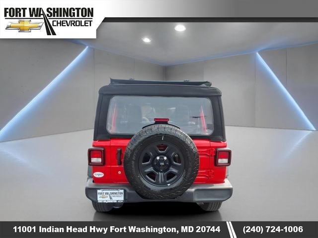 Used 2024 Jeep Wrangler Unlimited Sport AWD/4WD image 4