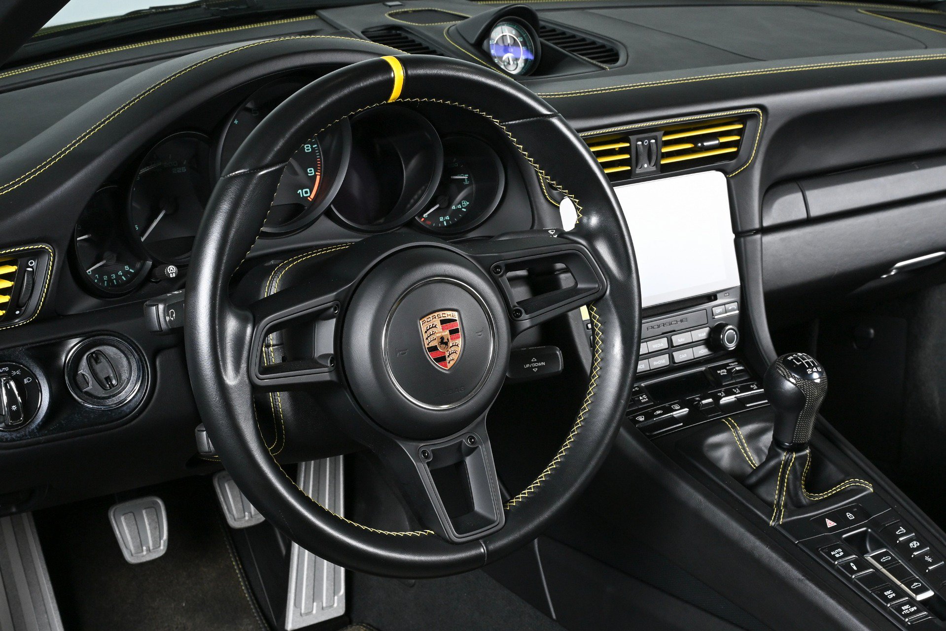 Used 2019 Porsche 911 Speedster RWD image 4