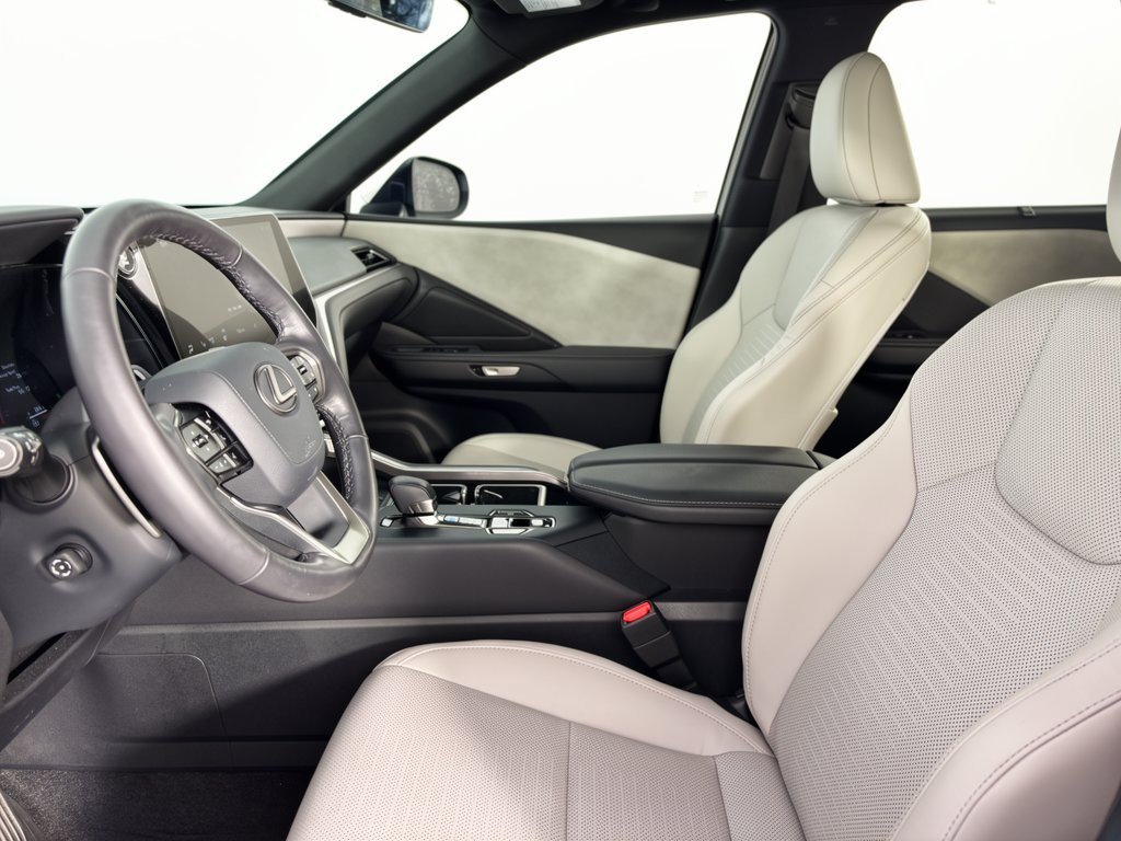 Used 2024 Lexus TX 350 FWD w/ Technology Package image 5