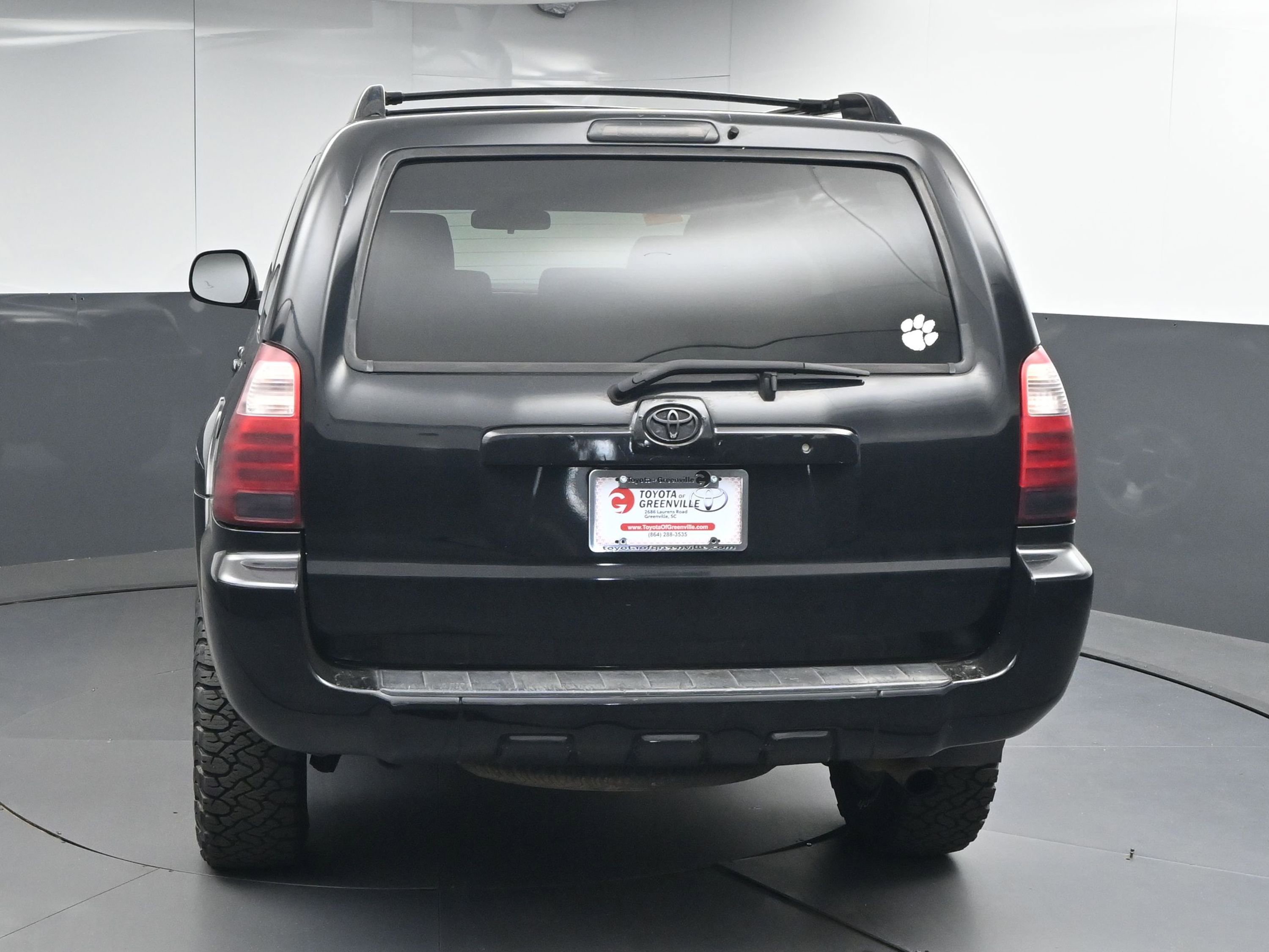 Used 2007 Toyota 4Runner SR5 AWD/4WD image 7