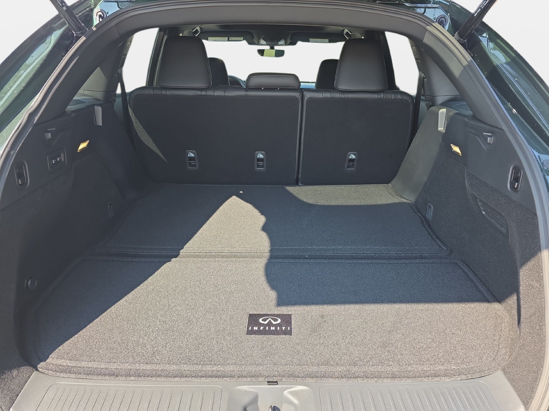 New 2027 INFINITI QX65 Sport w/ Cargo Package AWD/4WD image 12