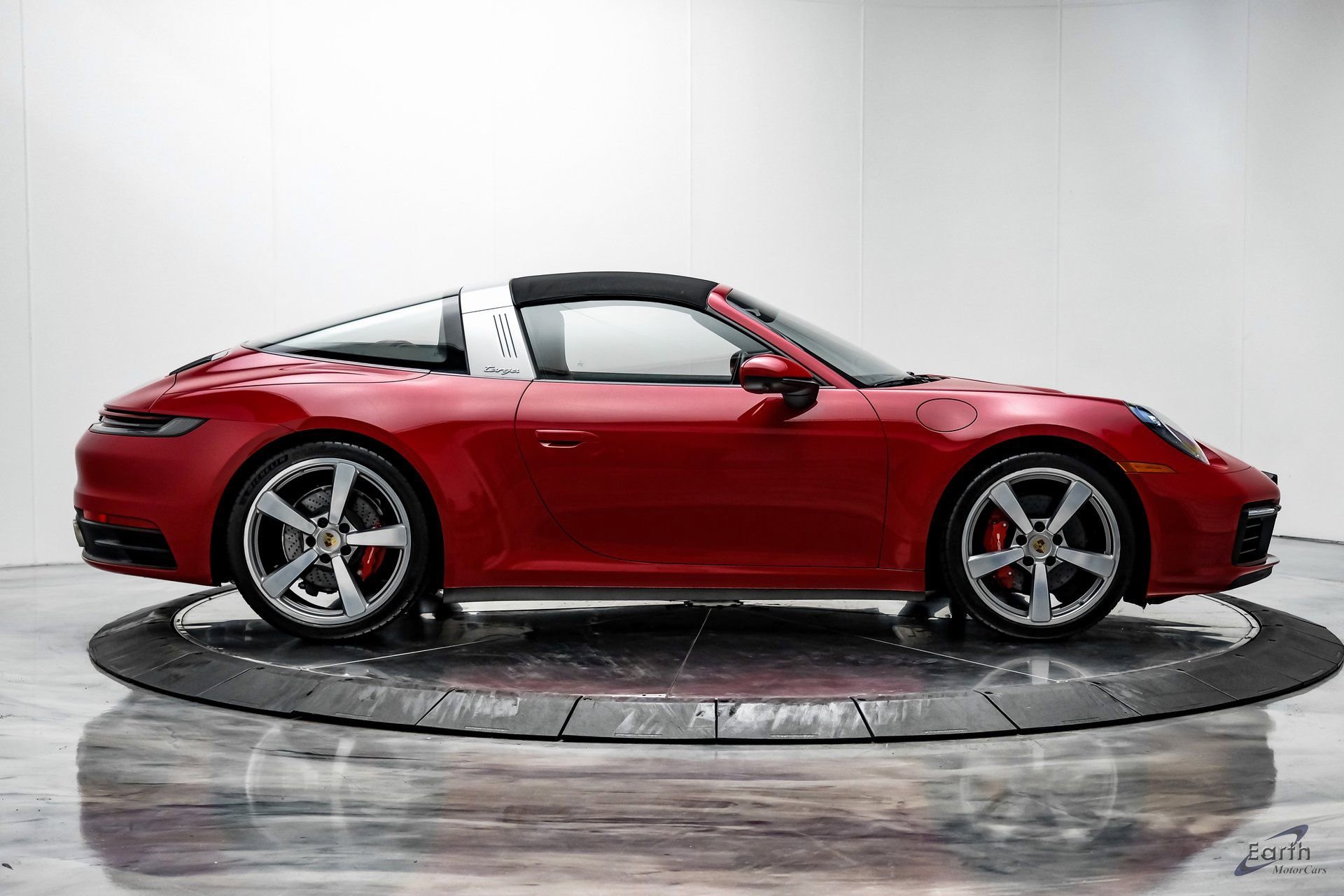 Used 2021 Porsche 911 Targa 4S Heritage Design image 24