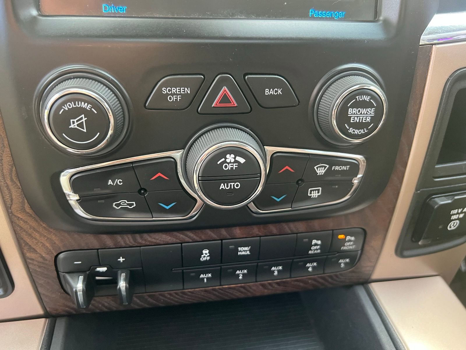 Used 2017 RAM 3500 Laramie Longhorn w/ Convenience Group image 39