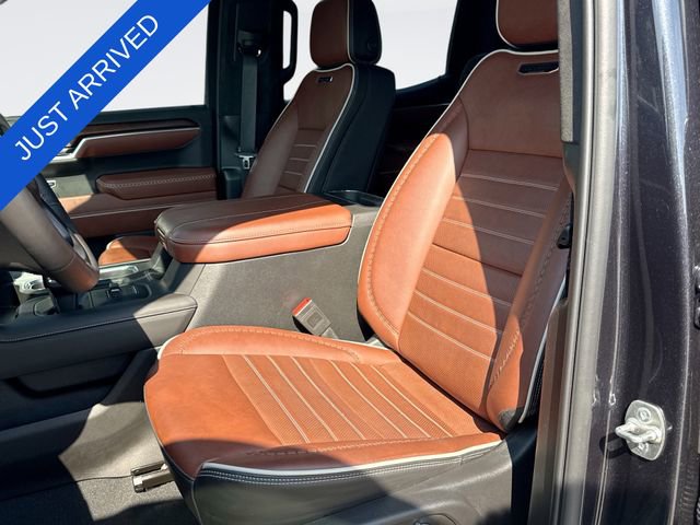 Used 2025 GMC Sierra 1500 Denali Ultimate image 11