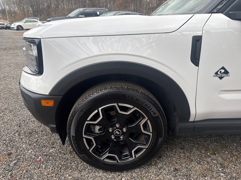 Used 2025 Ford Bronco Sport Outer Banks image 6