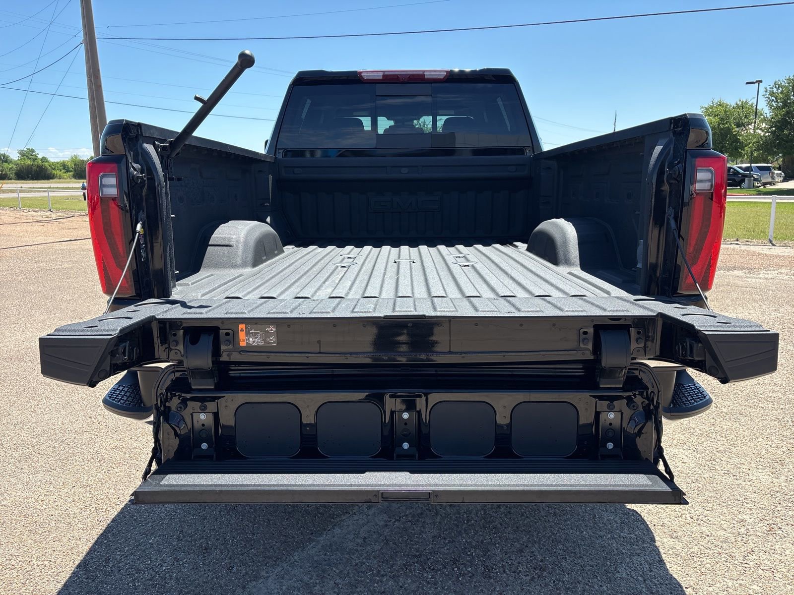 Used 2024 GMC Sierra 2500 SLT w/ SLT Premium Package image 29