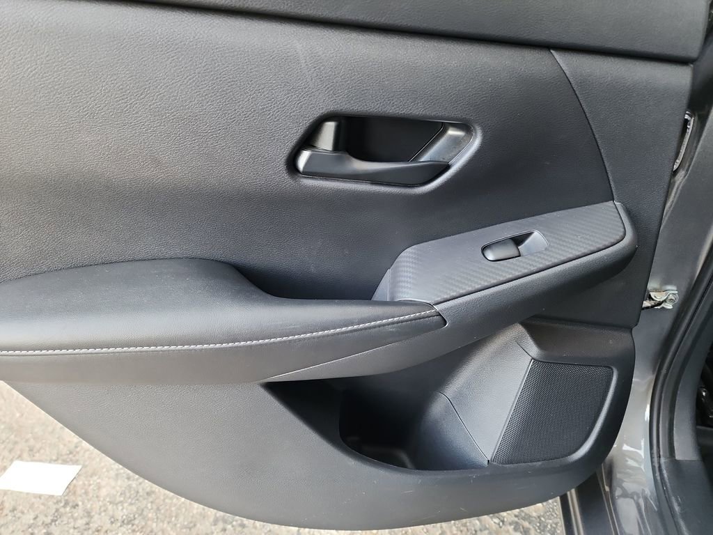 Used 2024 Nissan Sentra S image 33