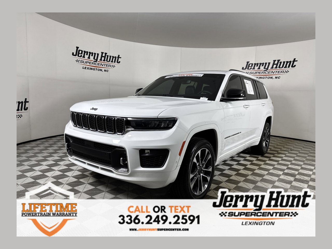 Used 2023 Jeep Grand Cherokee L Overland RWD image 1