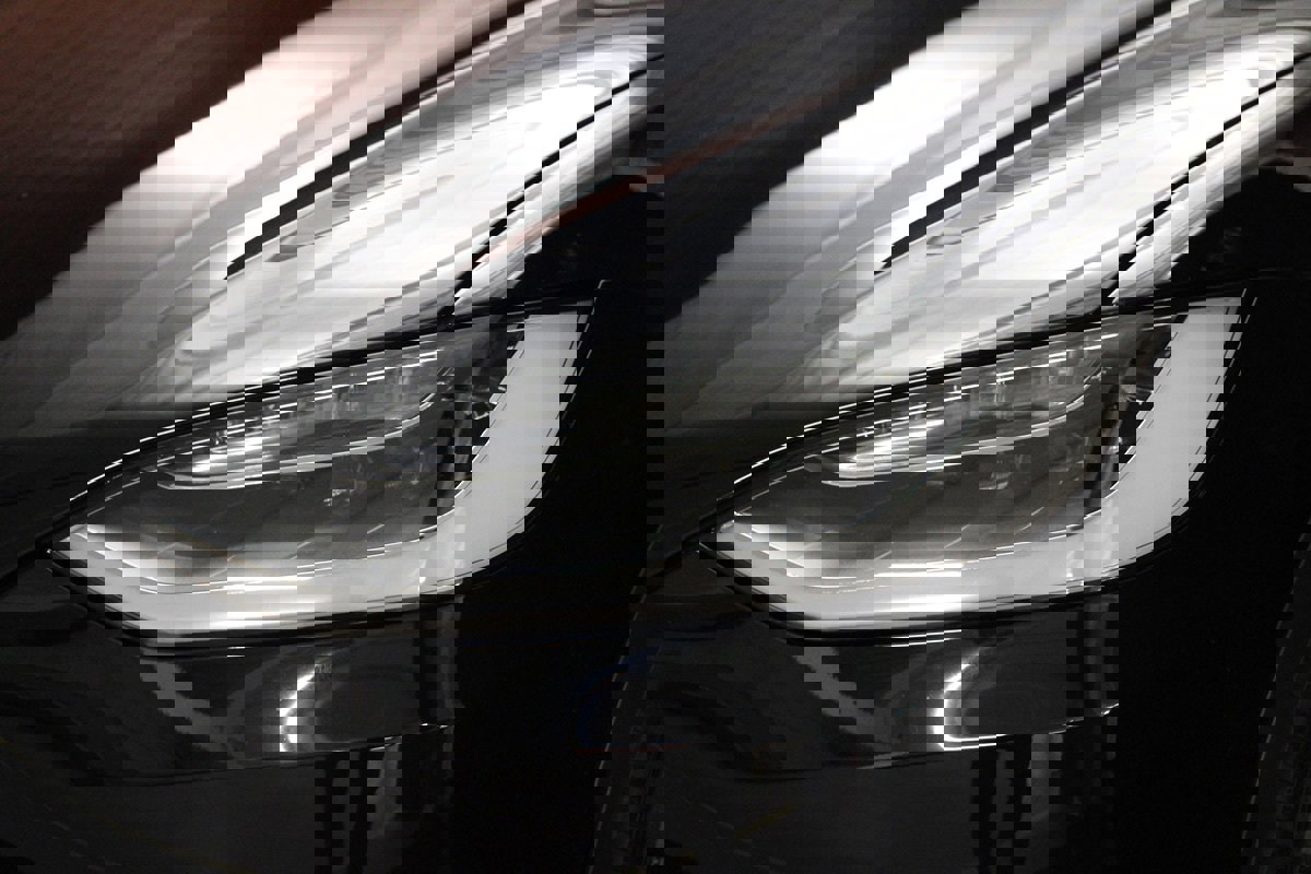 Used 2022 Tesla Model X 5 Seater AWD image 19