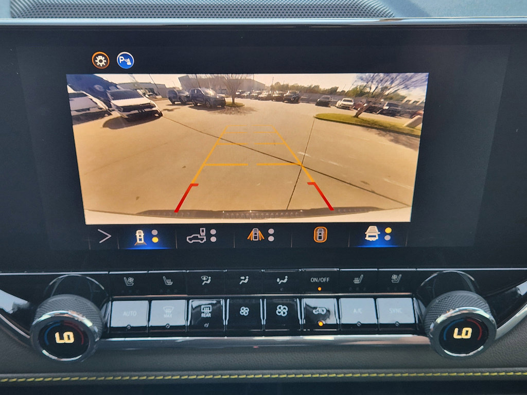 Used 2025 Chevrolet Colorado ZR2 w/ Technology Package image 8