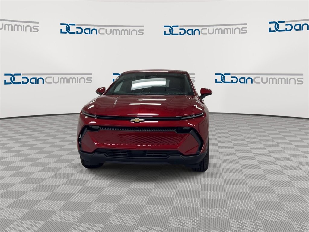 New 2026 Chevrolet Equinox EV LT image 3