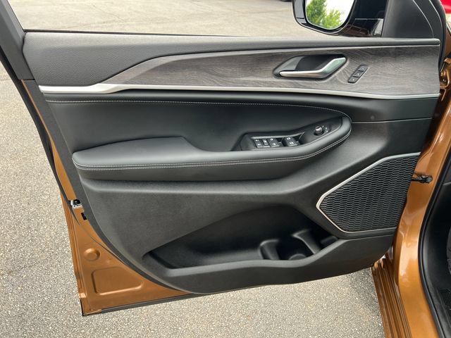 New 2026 Jeep Grand Cherokee Limited AWD/4WD image 11