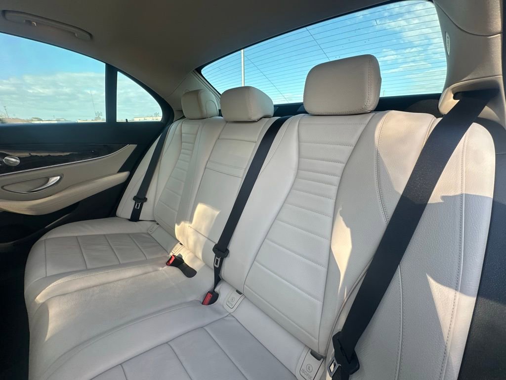 Used 2021 Mercedes-Benz E 450 E 450 image 24