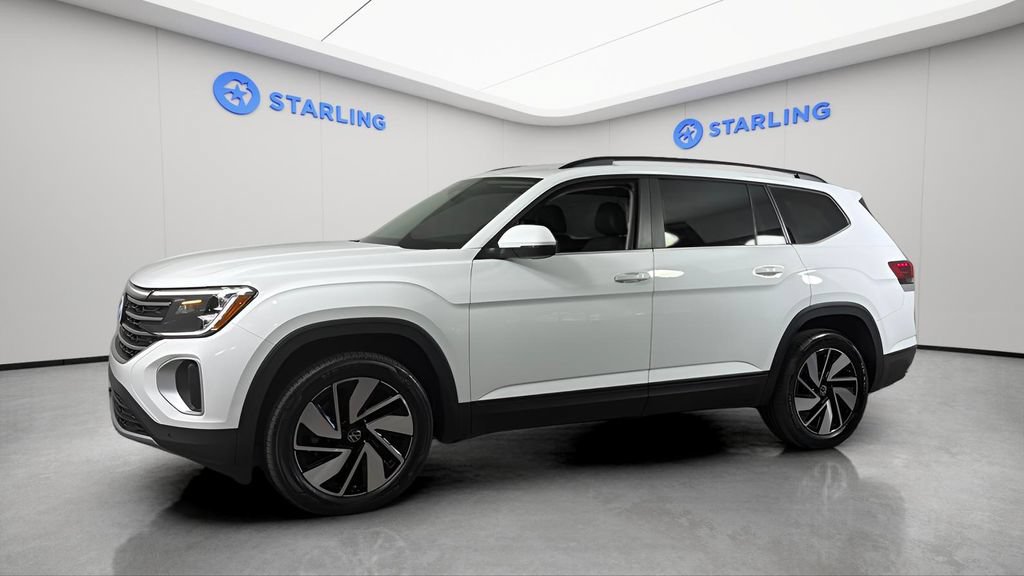 Used 2024 Volkswagen Atlas SE FWD image 2