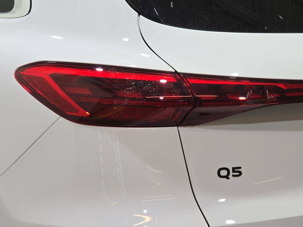 Certified 2025 Audi Q5 Premium w/ Premium Plus AWD/4WD image 32