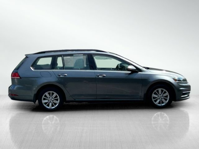 Used 2018 Volkswagen Golf S FWD image 3