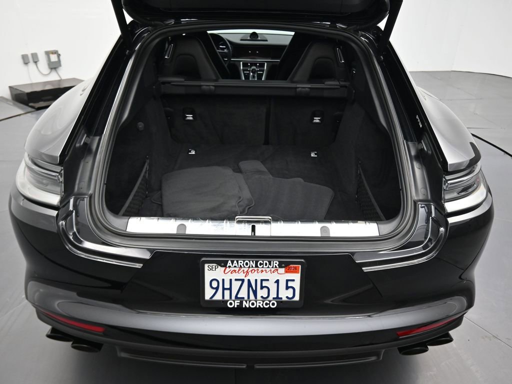 Used 2023 Porsche Panamera Platinum Edition image 18