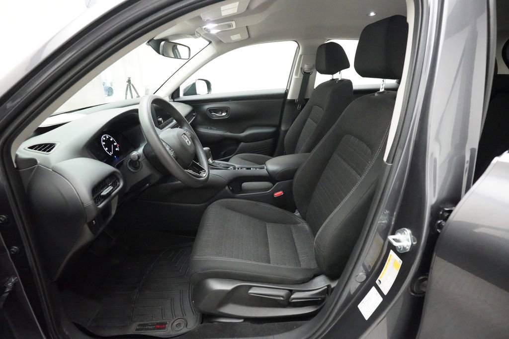 Used 2023 Honda HR-V LX image 7