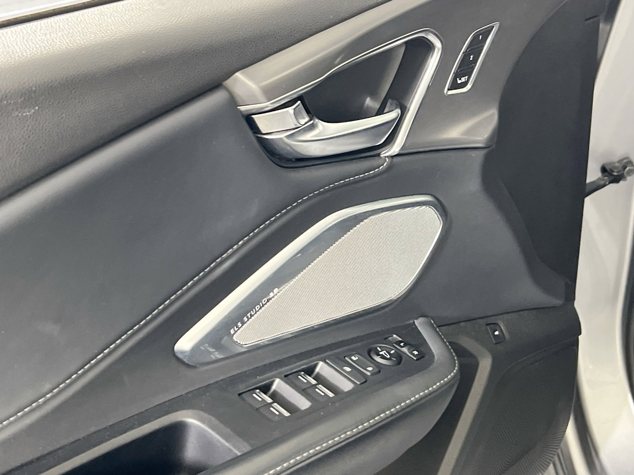 Used 2019 Acura RDX A-Spec image 18