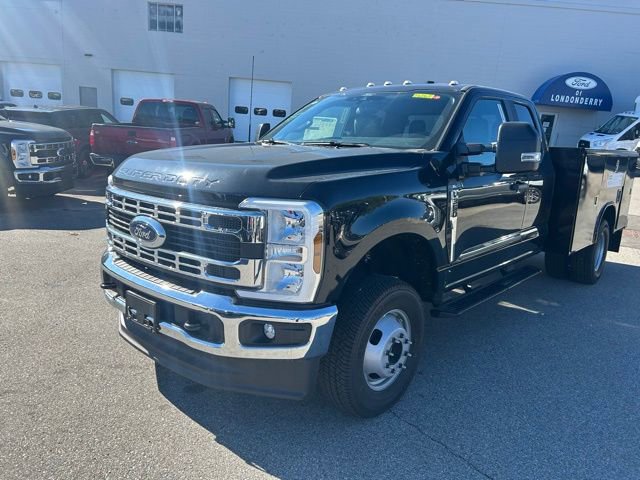 New 2026 Ford F350 XL w/ XL Chrome Package image 8