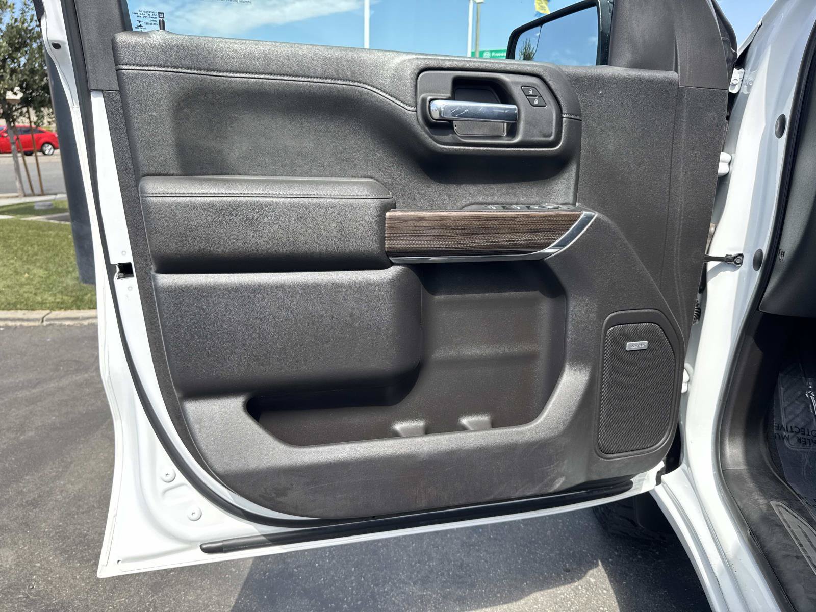 Used 2021 Chevrolet Silverado 1500 LT Trail Boss w/ Convenience Package II AWD/4WD image 22