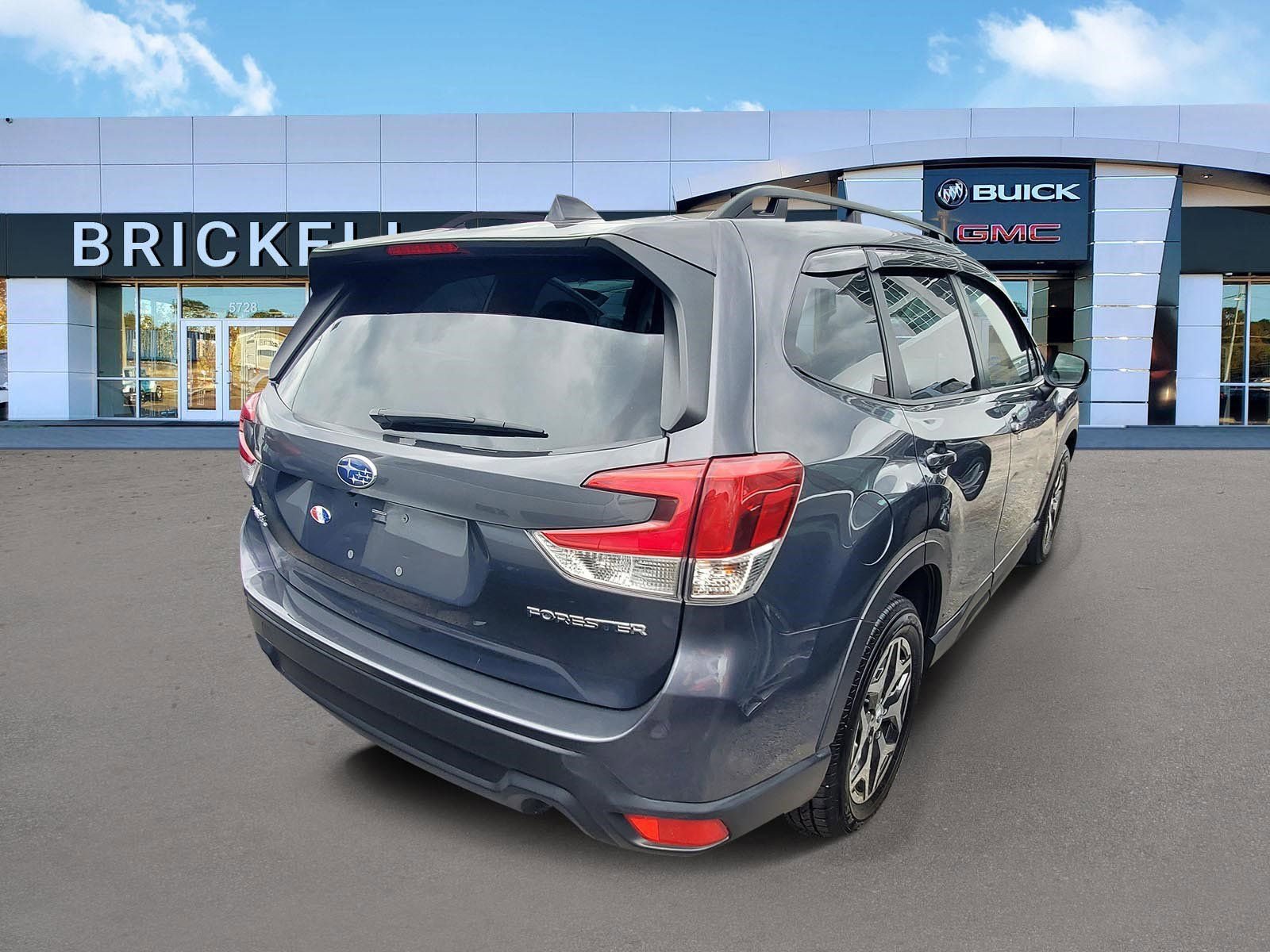 Used 2023 Subaru Forester Premium AWD/4WD image 3