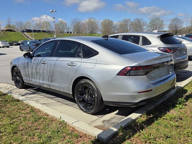 Used 2025 Honda Accord SE image 5