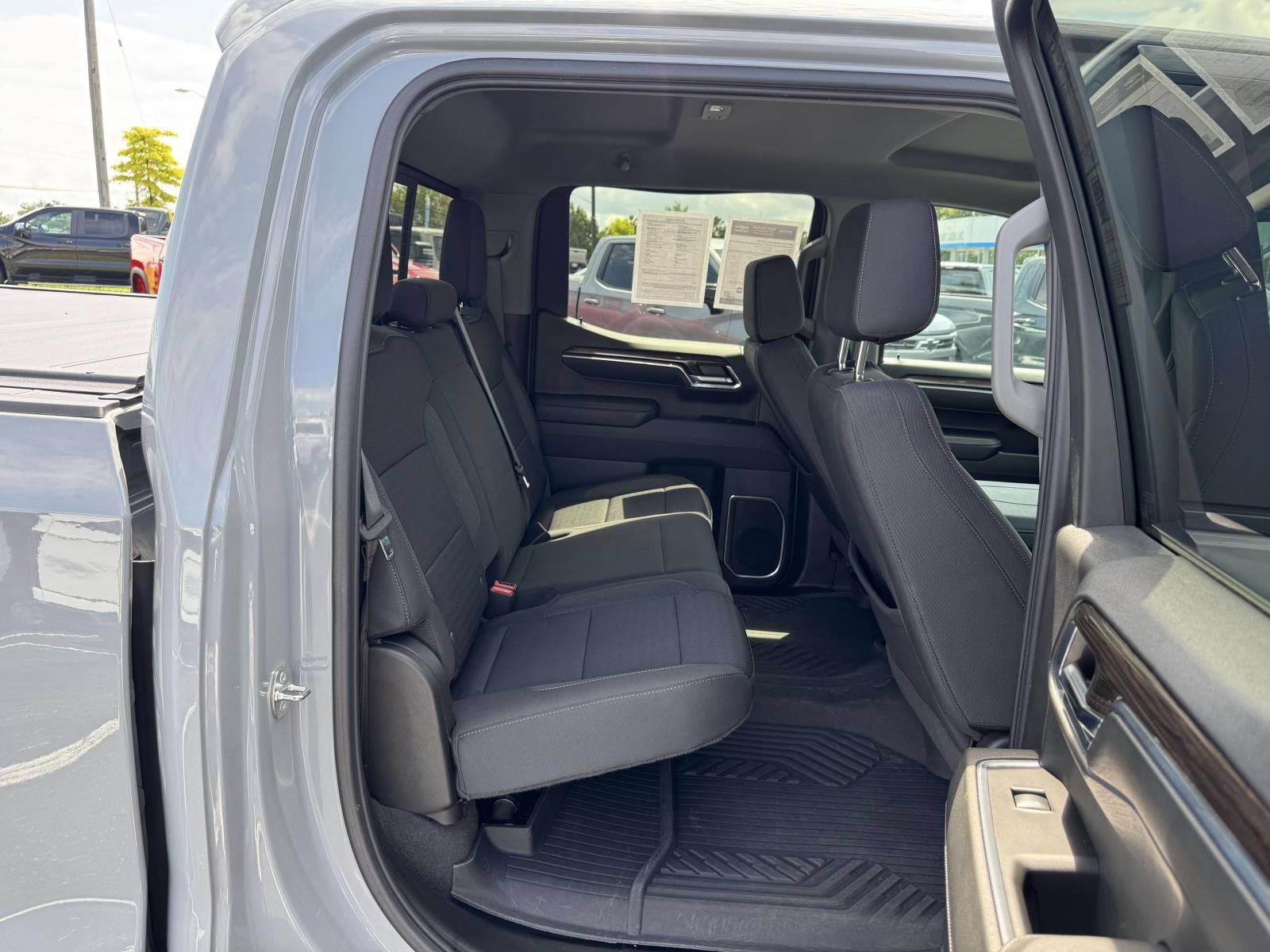 Used 2024 Chevrolet Silverado 1500 RST AWD/4WD image 15