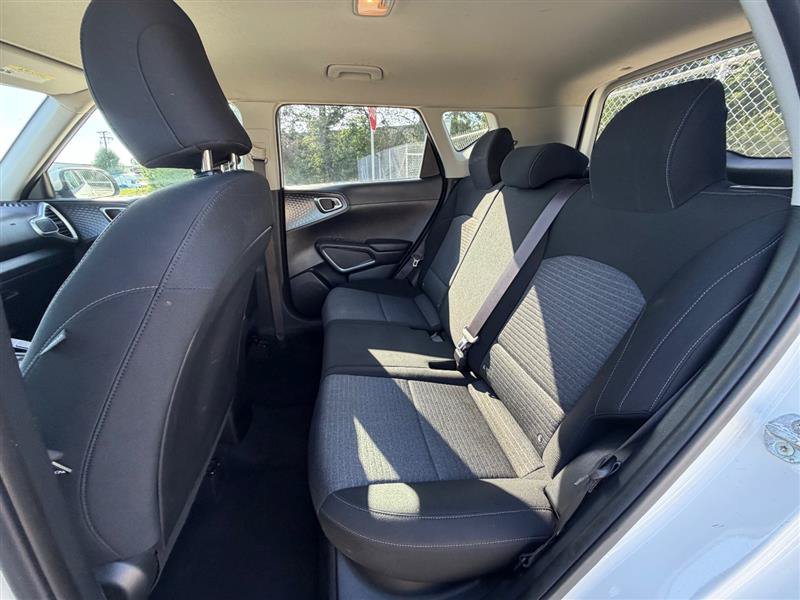 Used 2021 Kia Soul S FWD image 16
