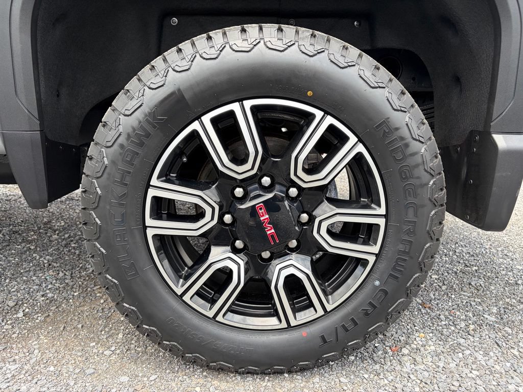 Used 2024 GMC Sierra 2500 SLE w/ SLE Value Package AWD/4WD image 16