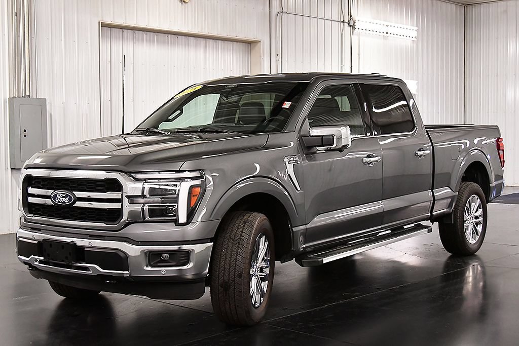 Used 2025 Ford F150 Lariat w/ Equipment Group 501A Mid AWD/4WD image 3