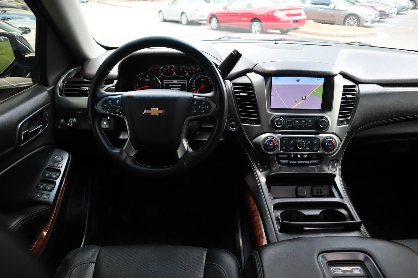 Used 2015 Chevrolet Suburban LTZ RWD image 28