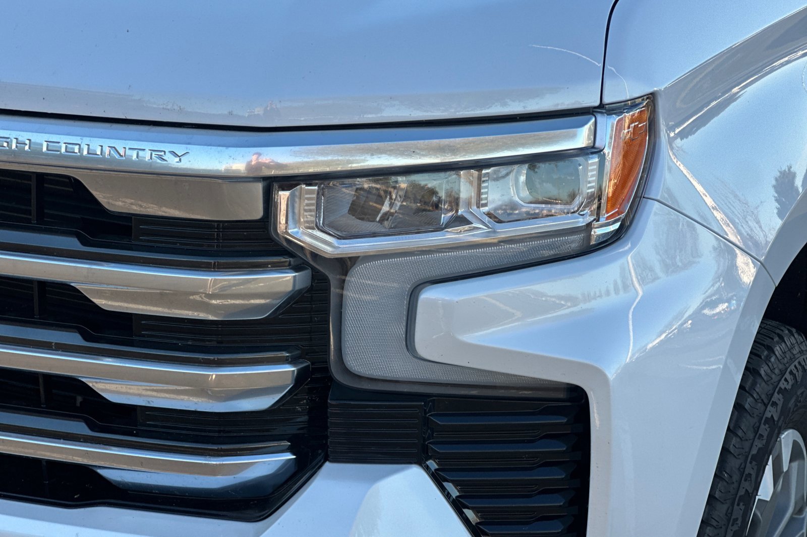 Used 2025 Chevrolet Silverado 1500 High Country w/ Technology Package image 52