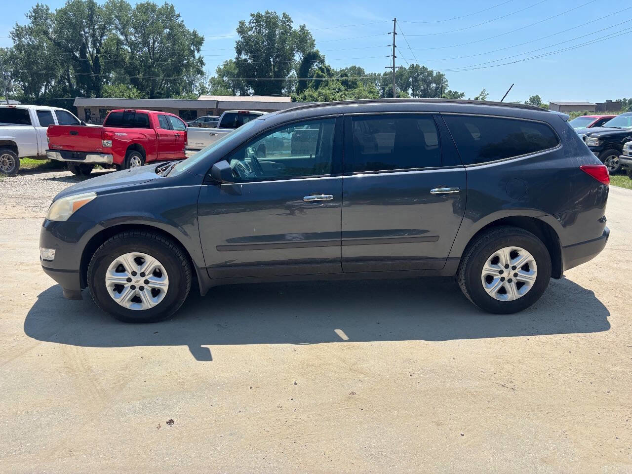Used 2011 Chevrolet Traverse LS