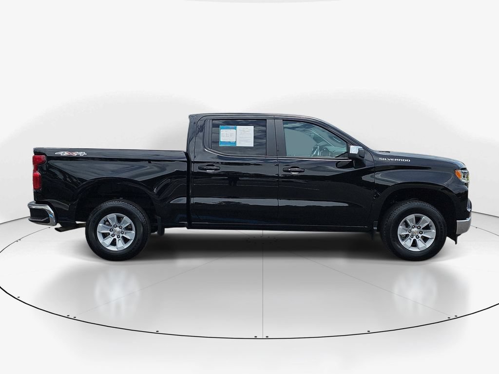 Used 2025 Chevrolet Silverado 1500 LT AWD/4WD image 5
