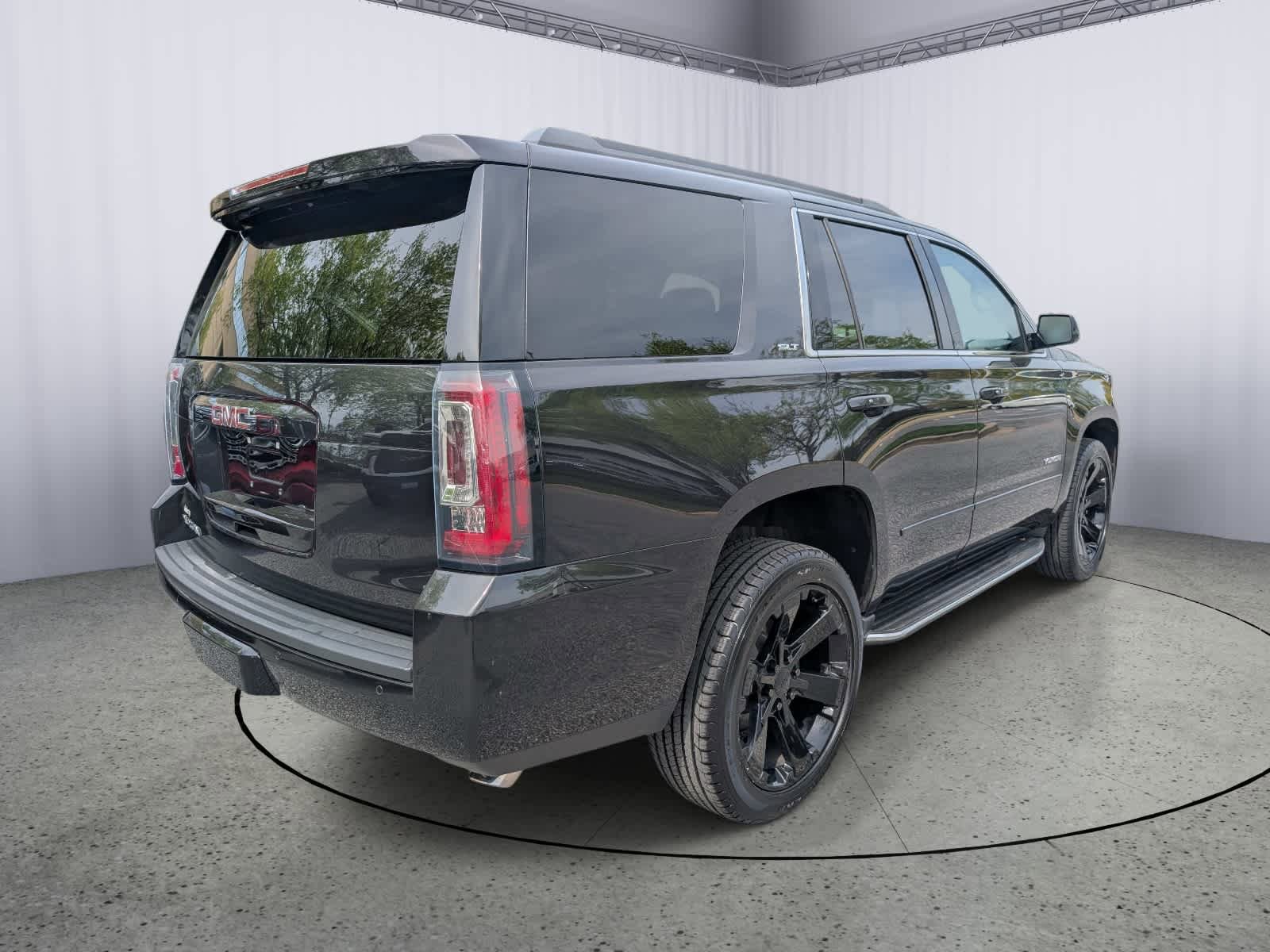 Used 2020 GMC Yukon SLT AWD/4WD image 3
