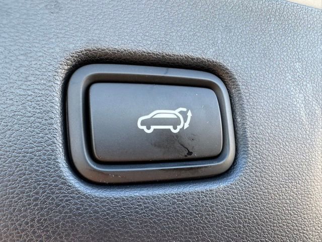 Used 2023 Hyundai Tucson Limited w/ Cargo Package image 13