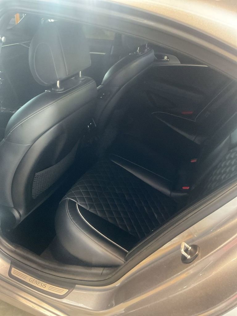 Used 2021 Genesis G70 3.3T w/ Sport Package image 6